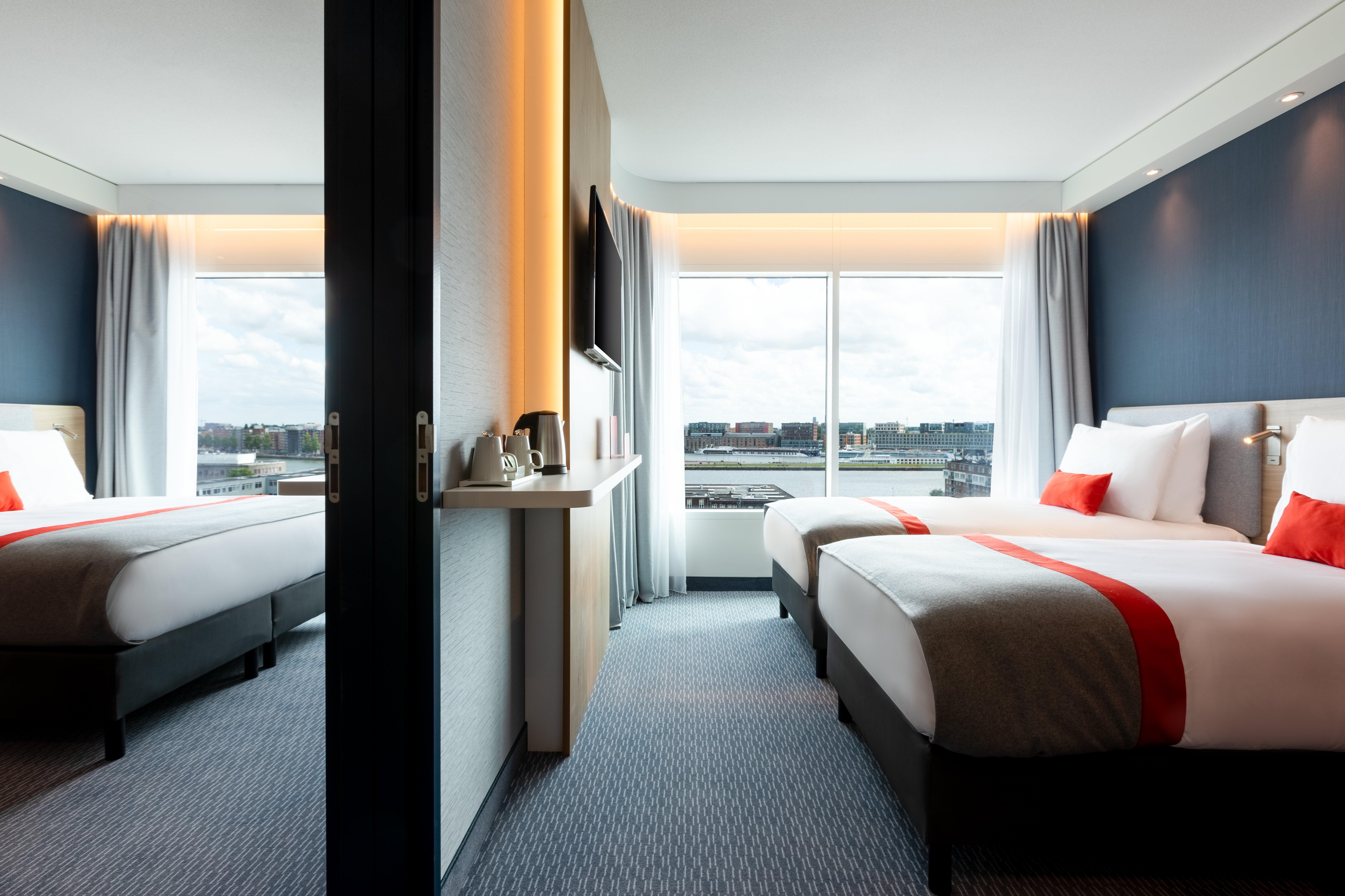 Holiday Inn Express Amsterdam - North Riverside By Ihg Esterno foto