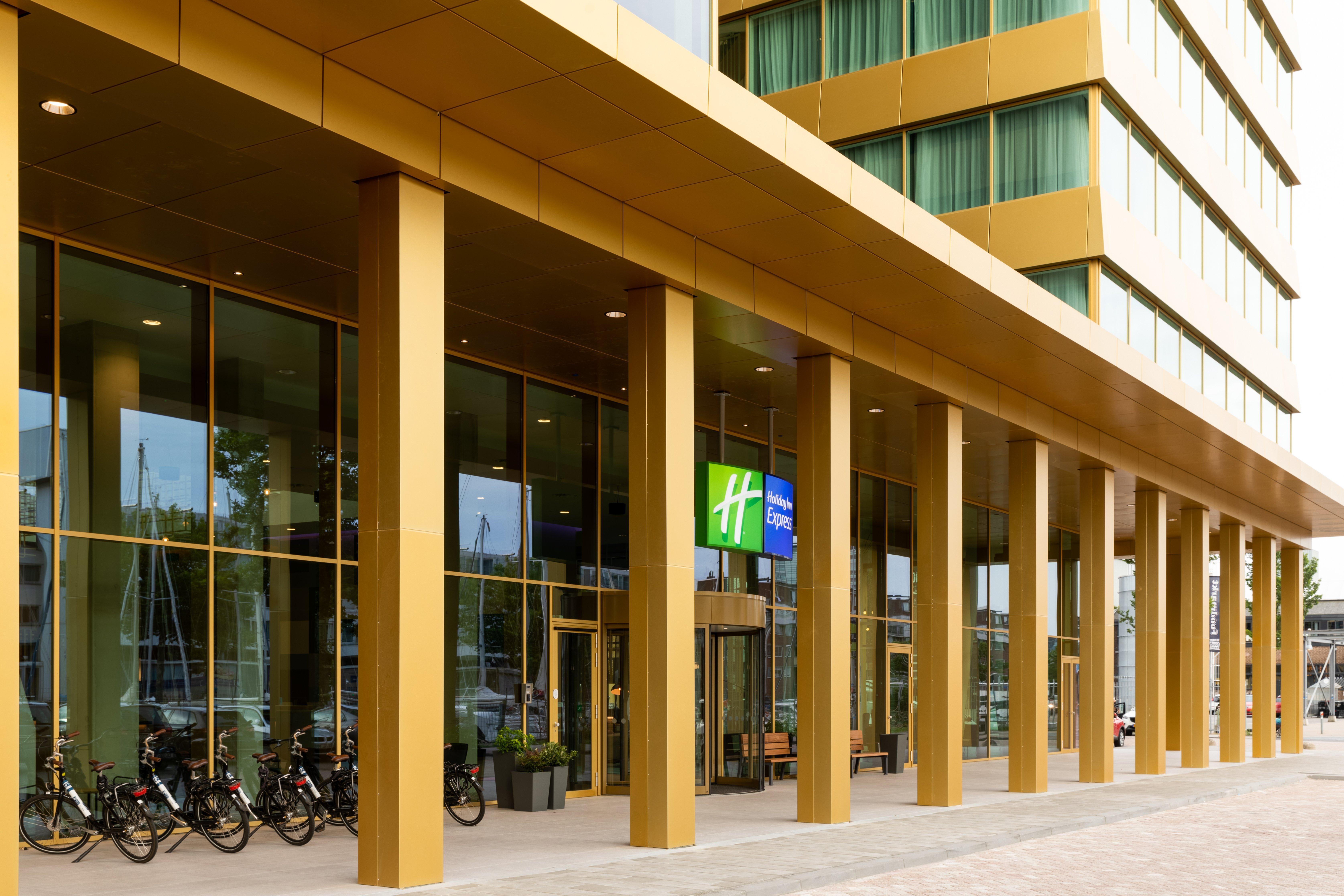 Holiday Inn Express Amsterdam - North Riverside By Ihg Esterno foto