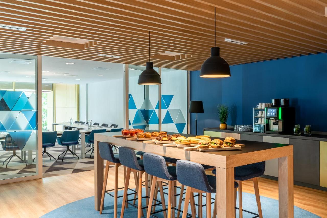 Holiday Inn Express Amsterdam - North Riverside By Ihg Esterno foto