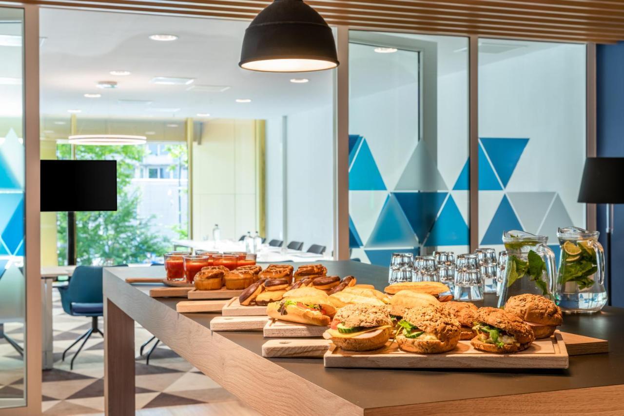 Holiday Inn Express Amsterdam - North Riverside By Ihg Esterno foto